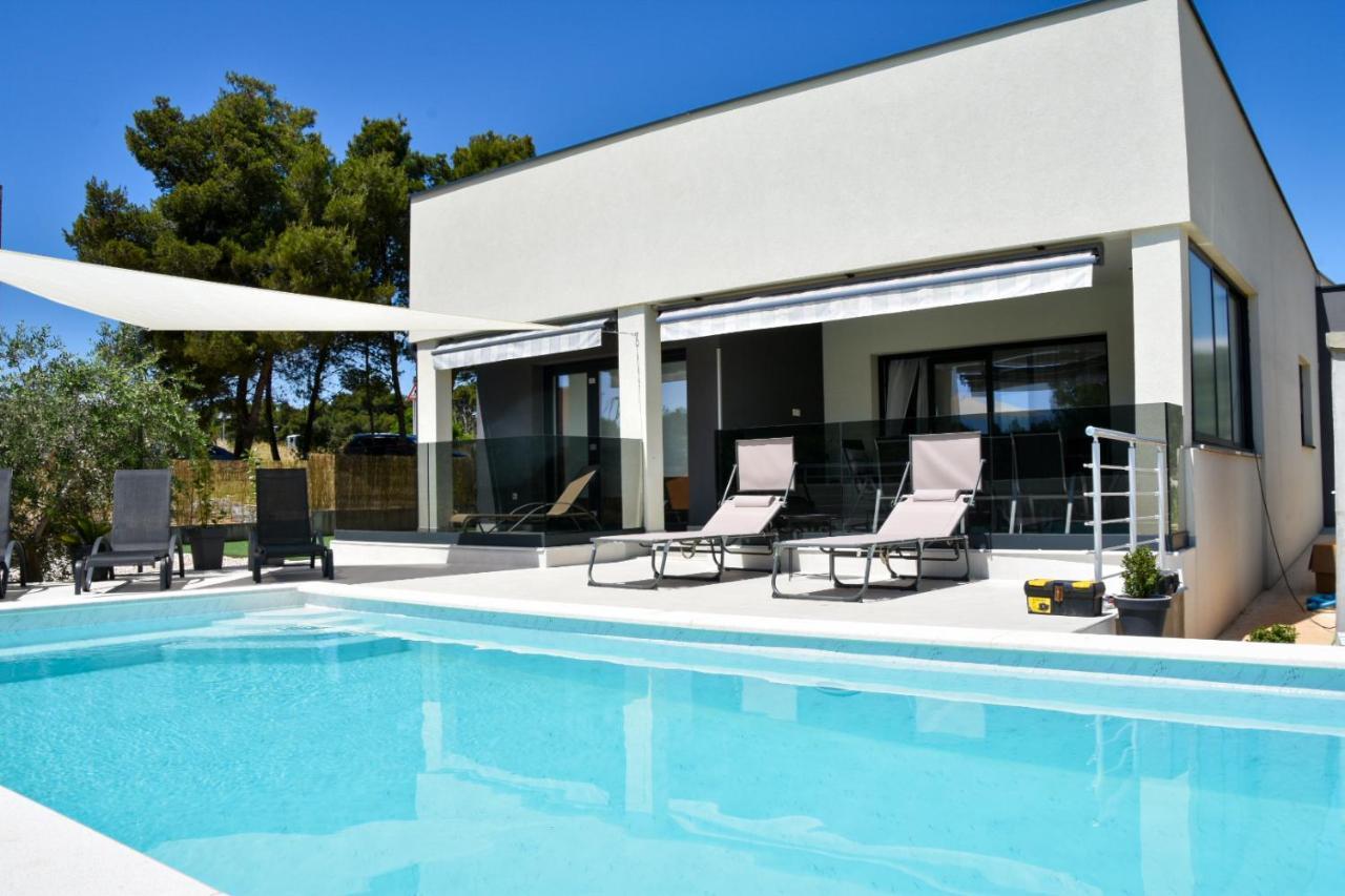 Villa Sportiva Zadar With Private Heated Pool Eksteriør bilde