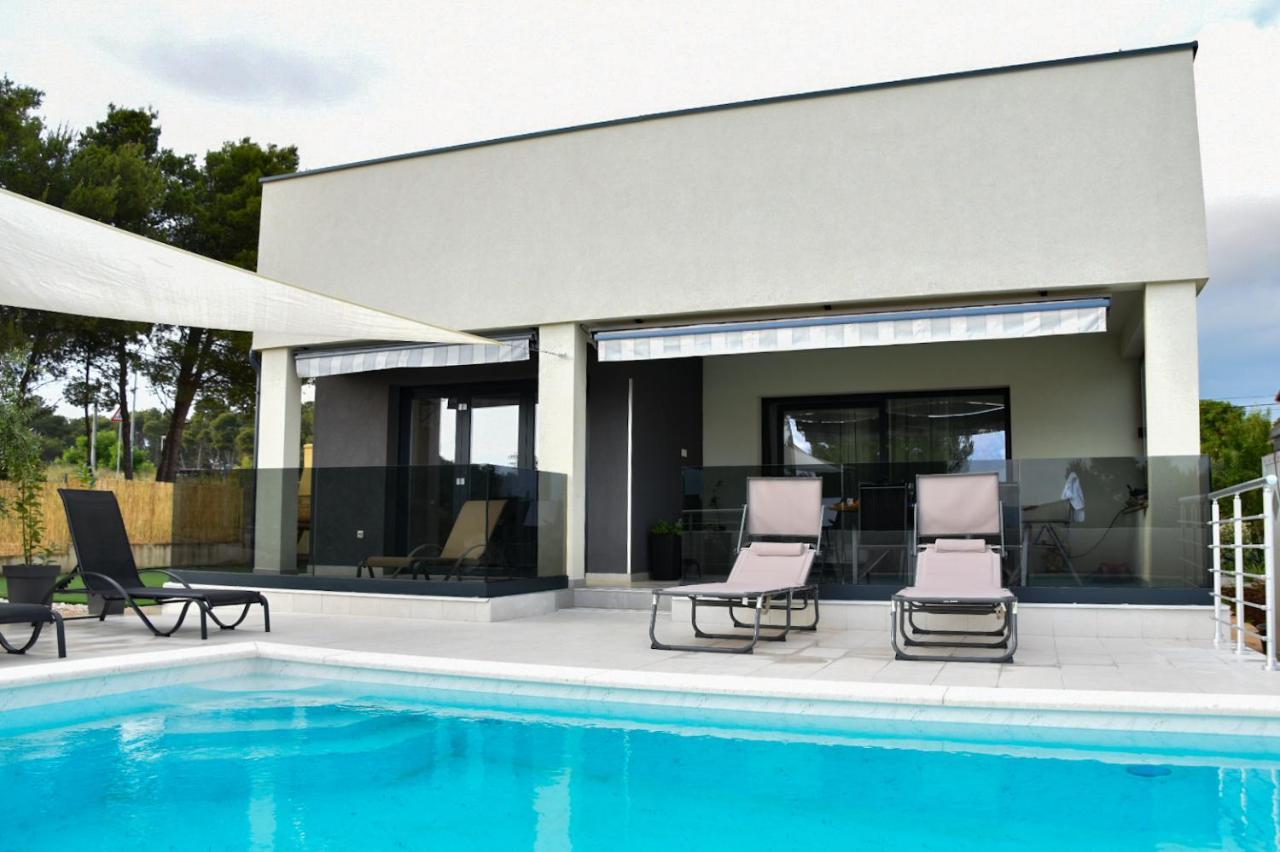 Villa Sportiva Zadar With Private Heated Pool Eksteriør bilde